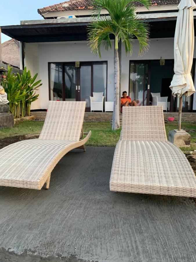Valomia Beachfront 아메드 외부 사진